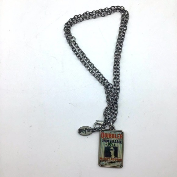 Warner Bros Harry Potter Quibbler Undesirable 1 Silver Necklace 12$